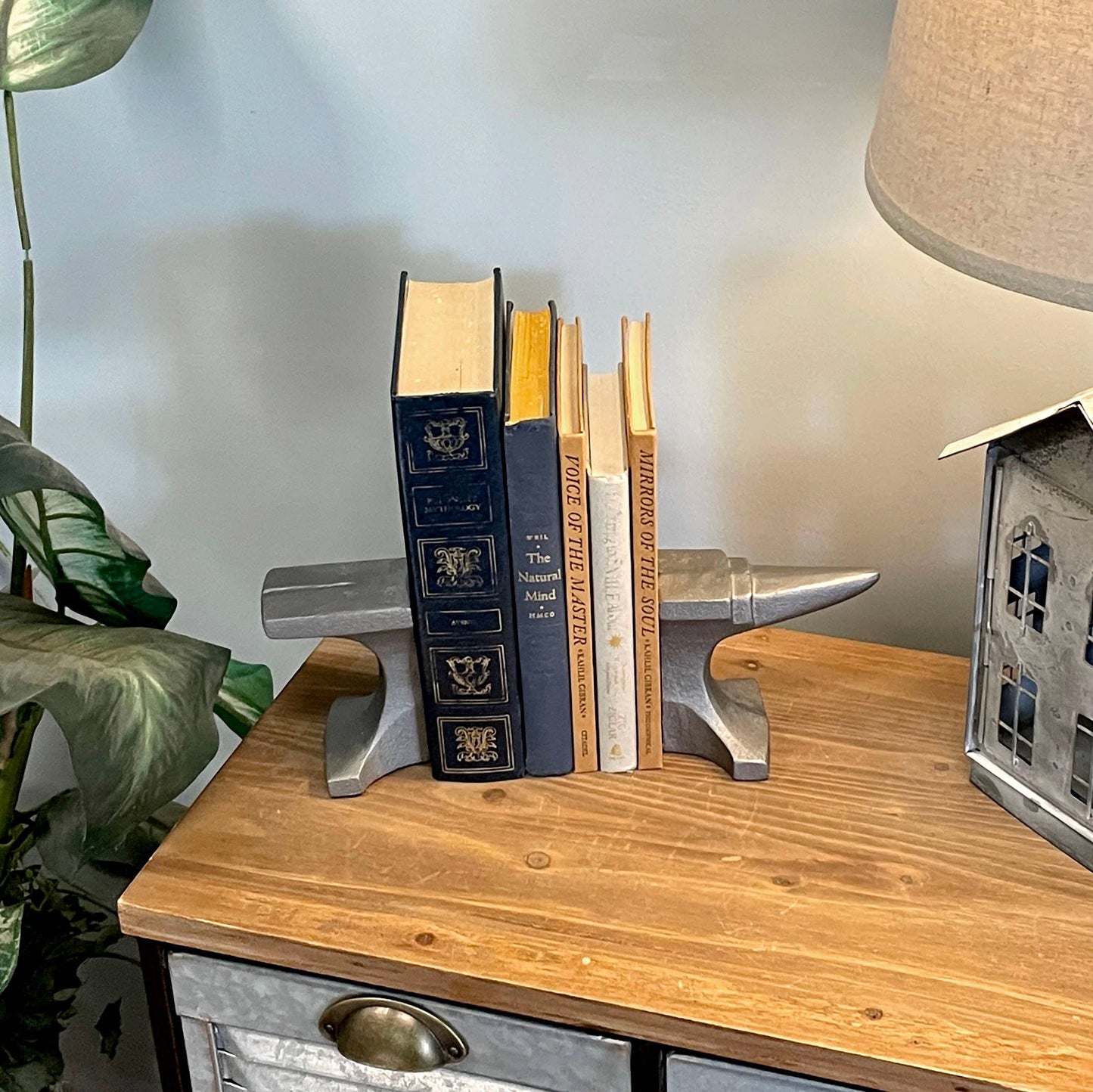 Cast Iron Anvil Bookends Set of 2 with Smooth Flat Top